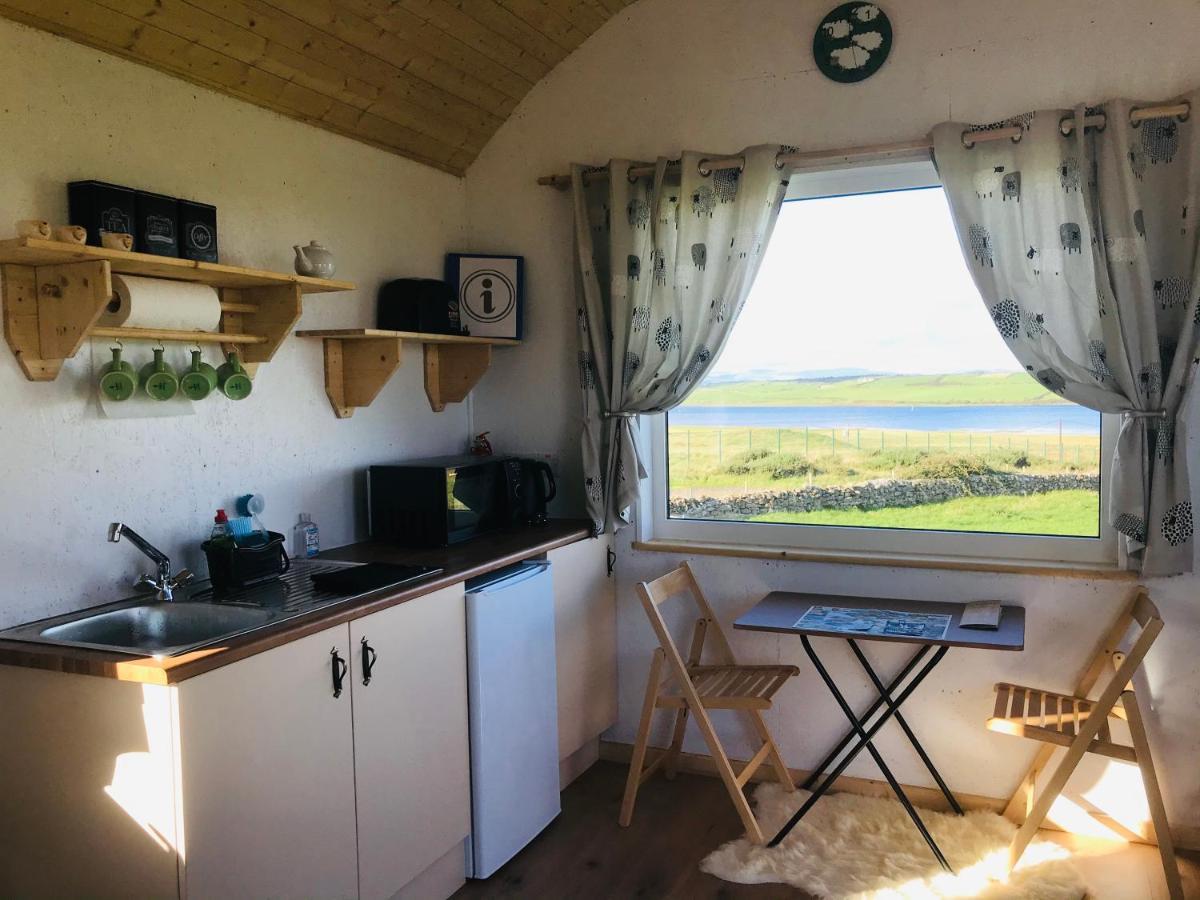The Snuggly Sheep Shepherd Hut Farm Stay Ballyshannon Exteriér fotografie
