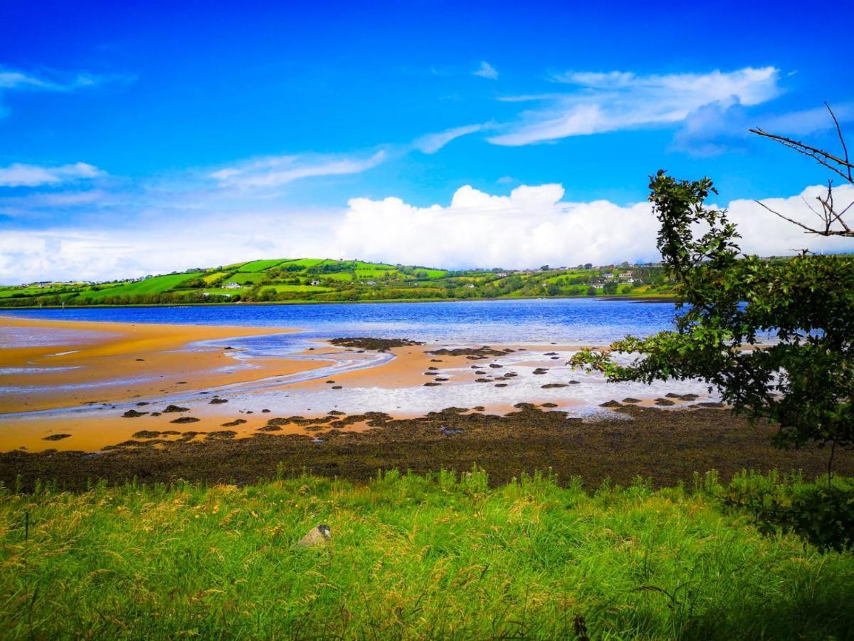 The Snuggly Sheep Shepherd Hut Farm Stay Ballyshannon Exteriér fotografie