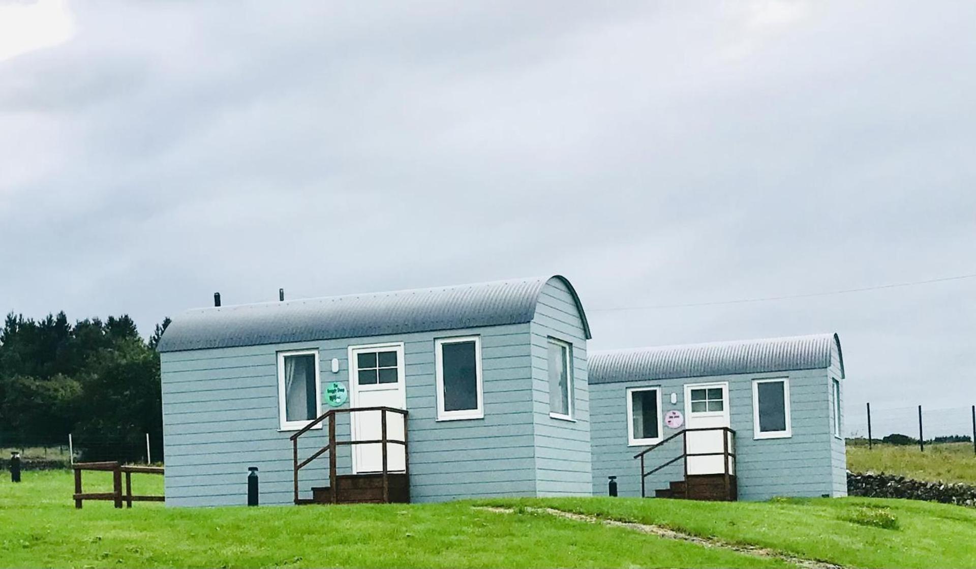The Snuggly Sheep Shepherd Hut Farm Stay Ballyshannon Exteriér fotografie